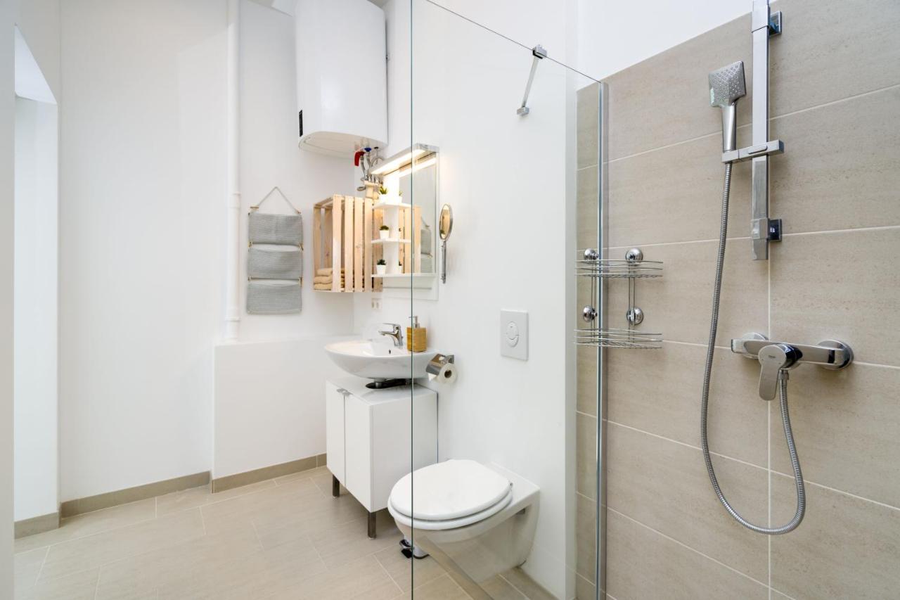 Appartement The Lohmeyerstr Vh Links, 2 Bedroom Up To 5 People Berlijn